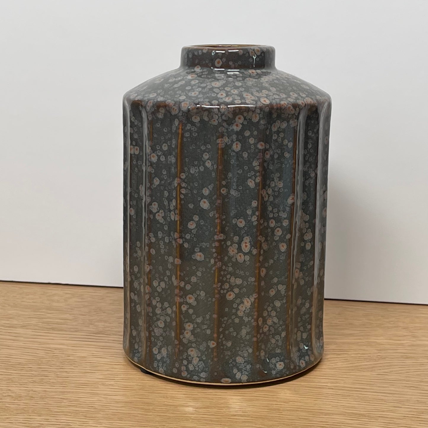 Glossy Speckled Riibbed Vase