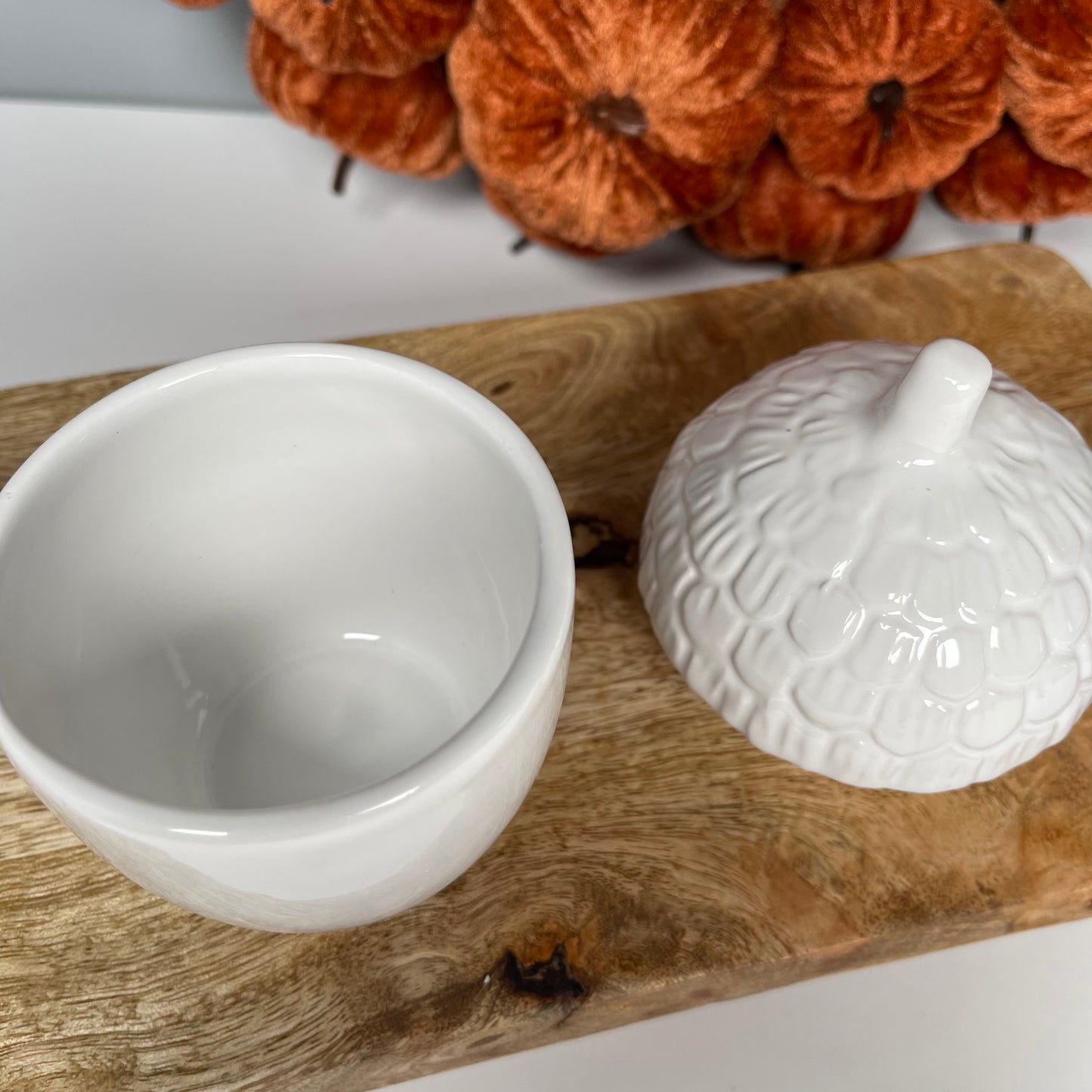 White Rustic Acorn Storage Pot in 2 sizes