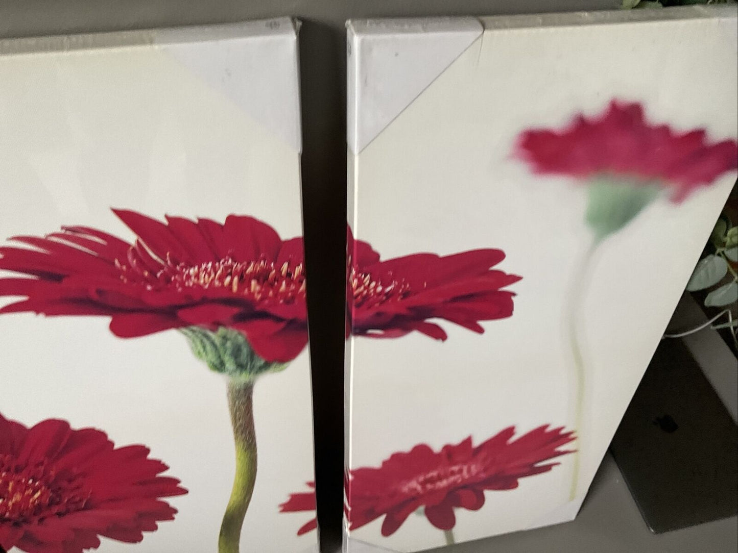 Red white Split Panel Canvas Large Overall Size 90 X 60 Home Decor RRP£50