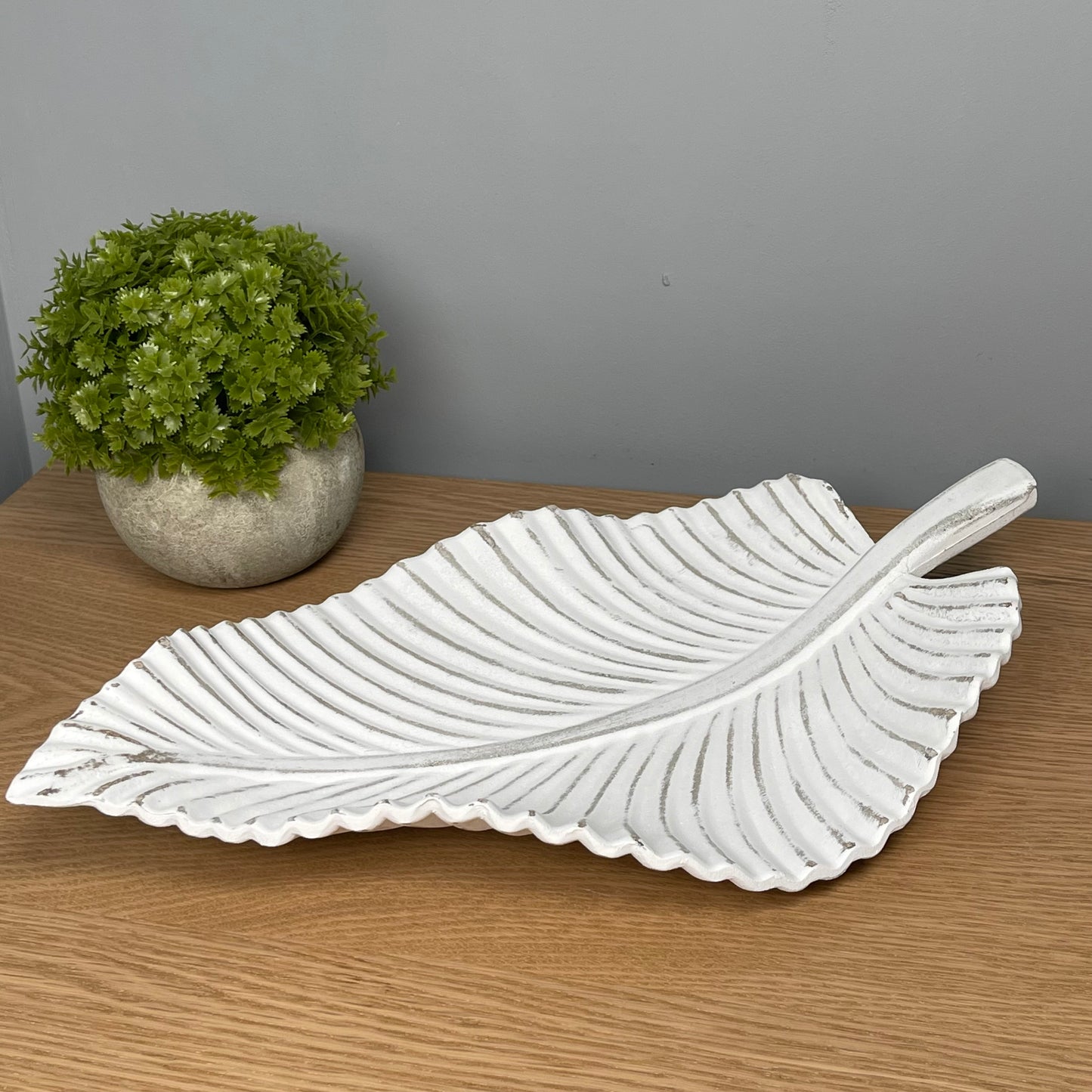 White Wooden Rustic Leaf Tray