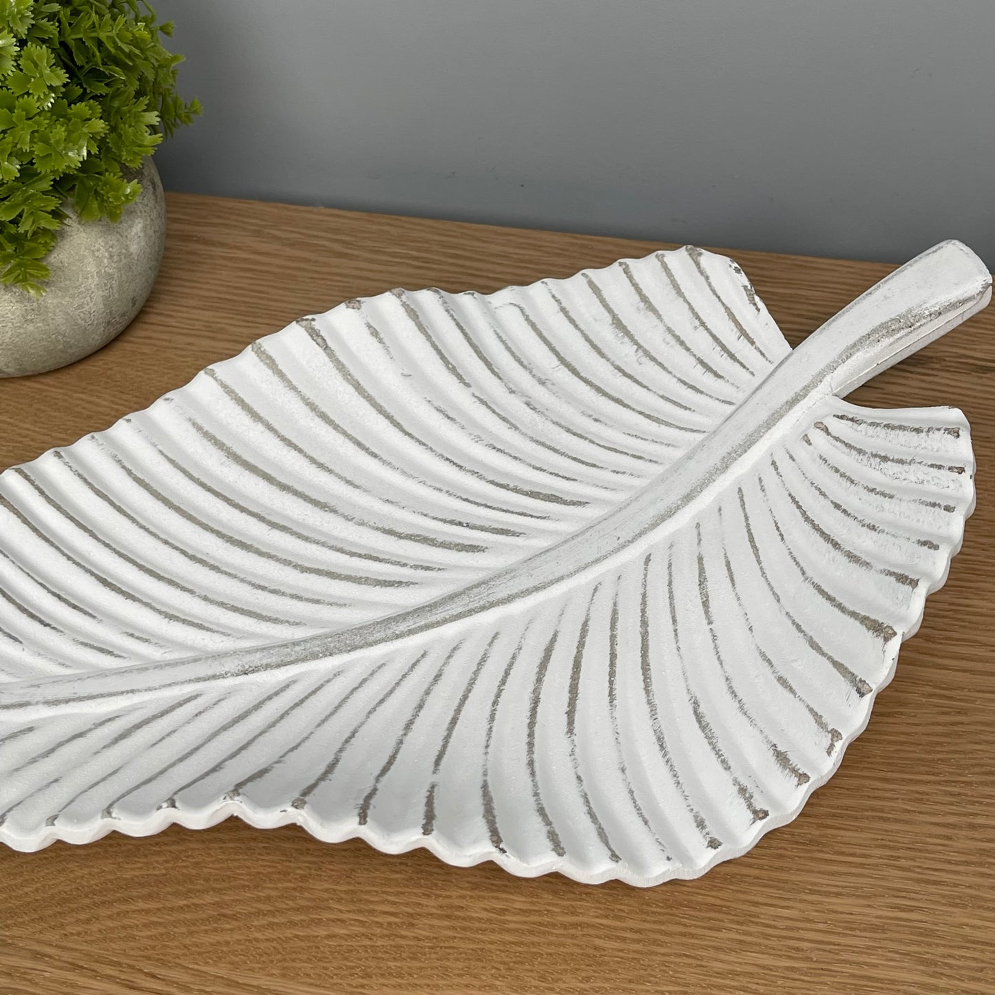 White Wooden Rustic Leaf Tray